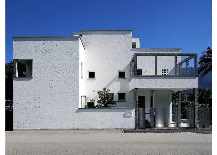 Casa Navegna * Minusio